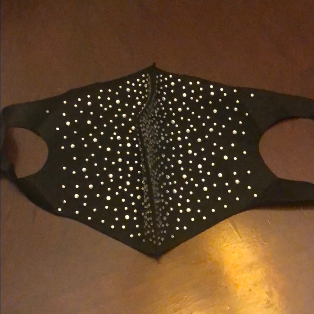 Black rhinestone mask breathable boutique … - Picture 5 of 7
